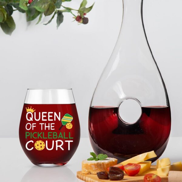 Queen of the Pickleball Court Funny Stemless Wine Glass - Gift for Mom, Grandma, Sister, Aunt, Wife - Birthday, Mother's Day for Friend, Colleague, Pickleball Lover