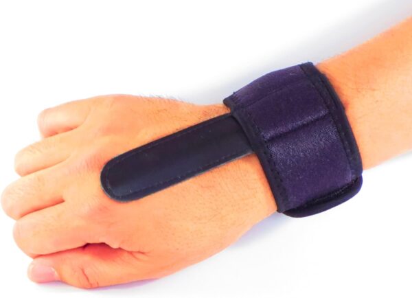 Tennis Swing Wrist Training Aid for Volleys, Forehands and Backhands - SnappyWrist