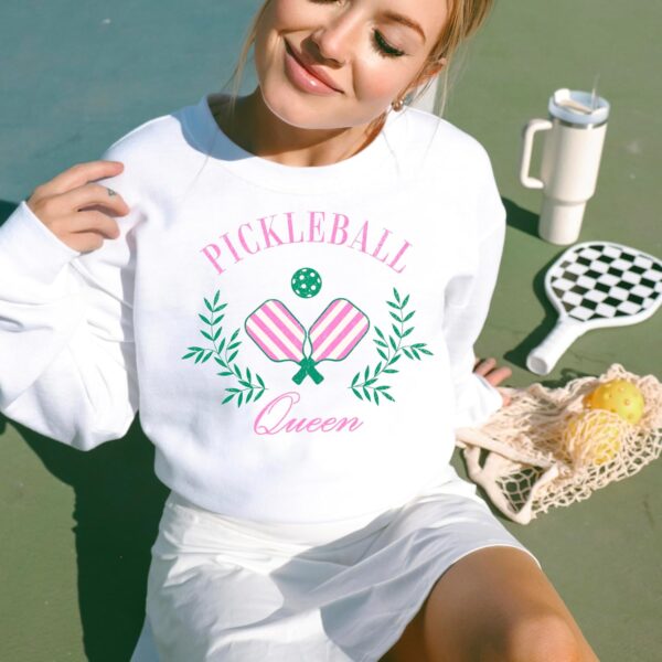 Olive Loves Apple Pickleball Queen Sweatshirt for Women and Teens Cozy Pickleball-Inspired Pullover