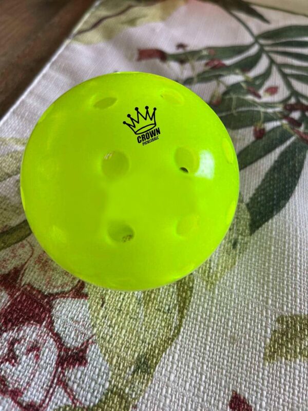 CROWN PICKLEBALL - High-Performance Outdoor Pickleballs (18-Pack Lime)