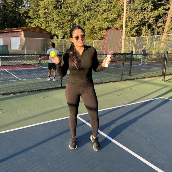 Pickleball Paddles,3K Raw Carbon Fiber Pickleball Paddle Surface with Great Grit & Spin,T700 Pickleball Rackets with Excellent Power,Control & Balance,USAPA Approved,1 Cover,3 Tapes